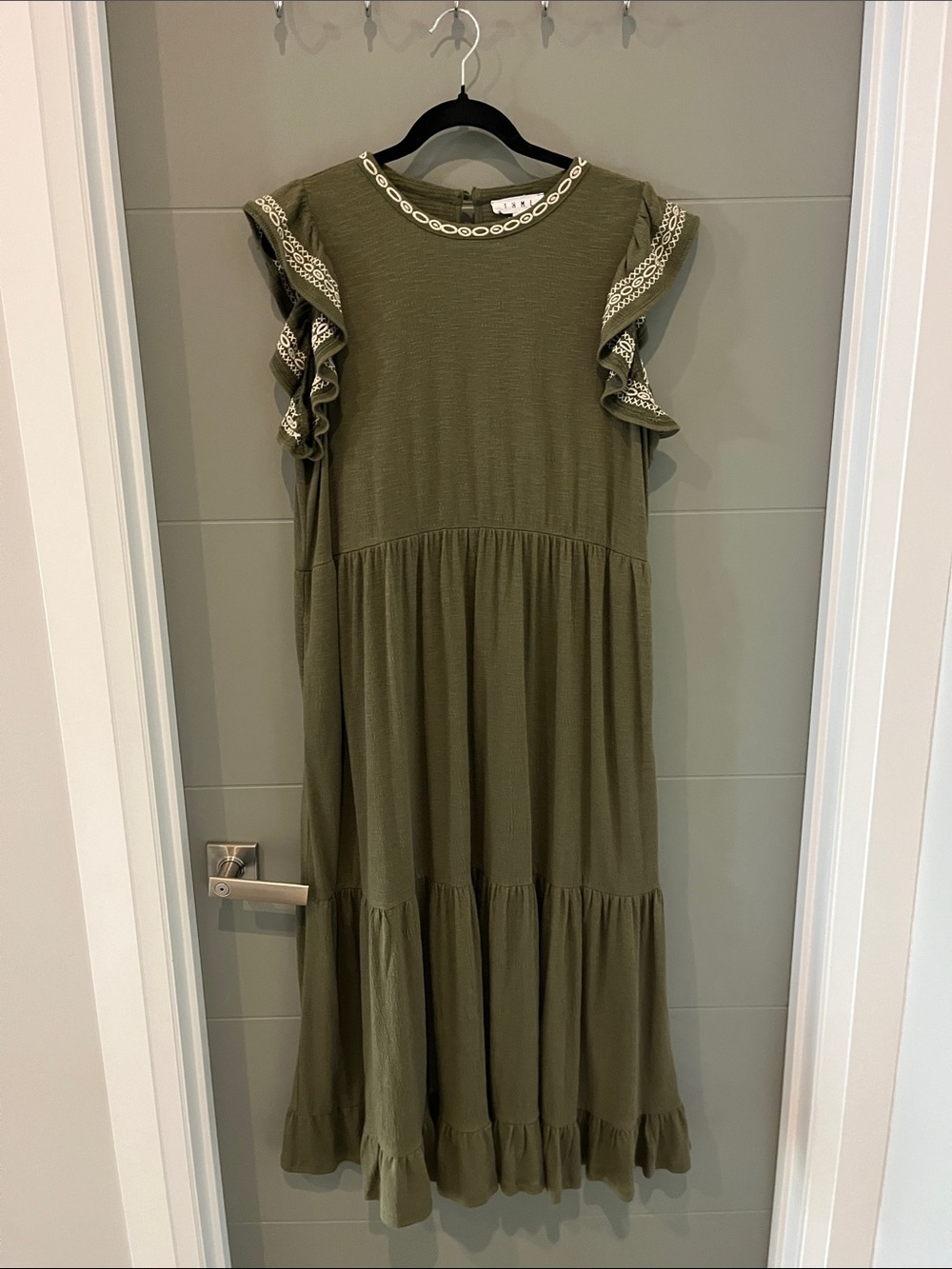 Women’s Olive Green Ruffle Sleeve Dress Sz medium